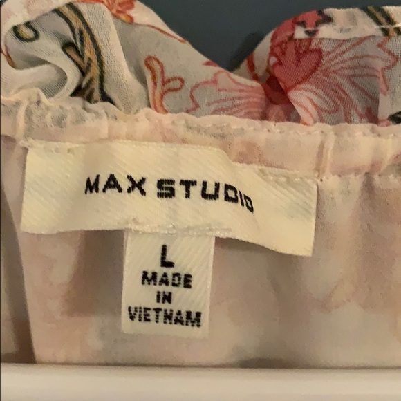 Max Studio, Sleeveless blouse - Picture 2 of 5